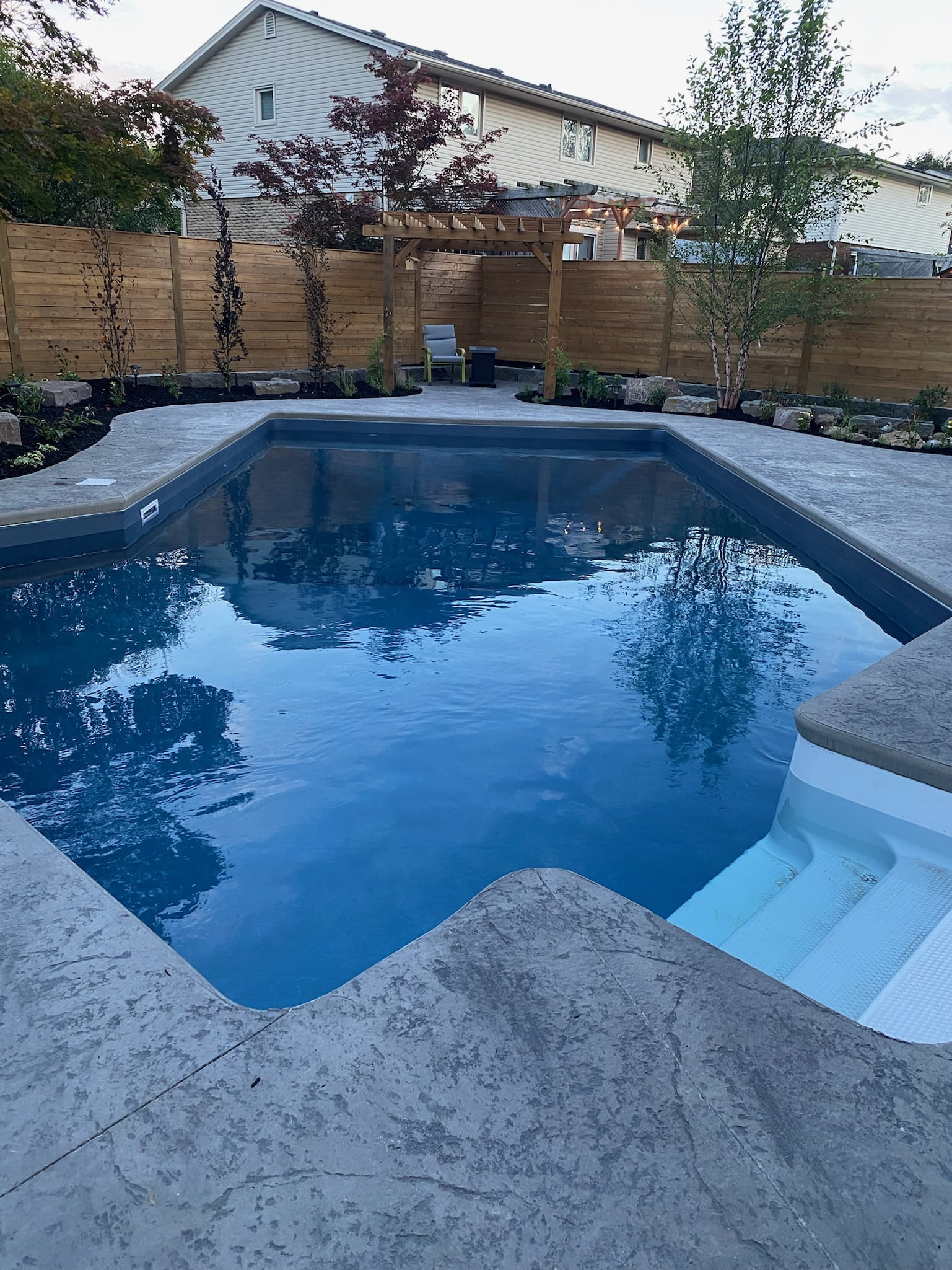 00-4 Barclay finished pool daylight