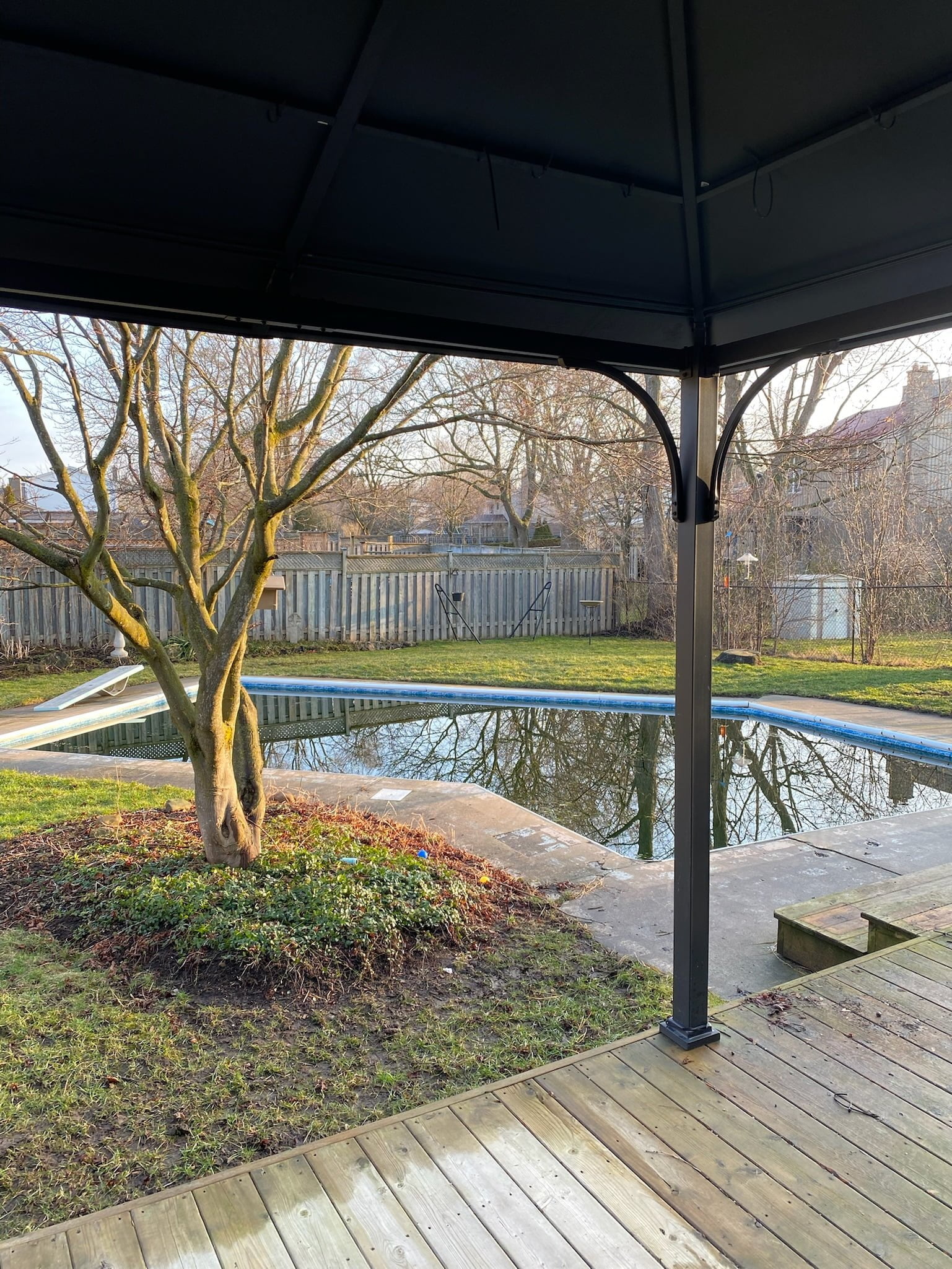 01-02 Barclay old pool