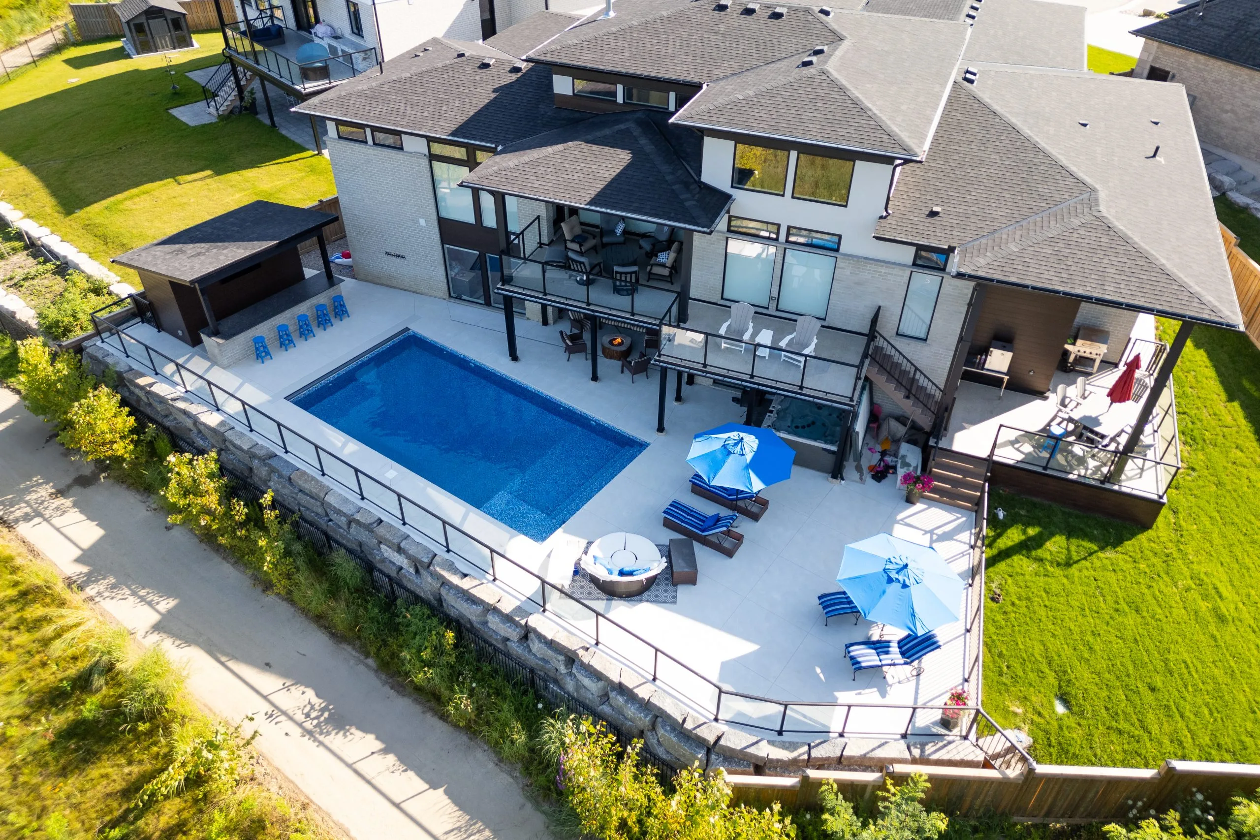 Winterberry Job site showing the excellence and elegance of Cracknell Pools backyard services